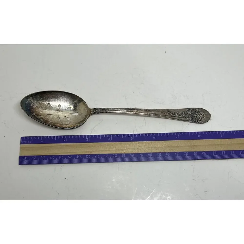 Wm Rogers Mfg. Co 1953 JUBLILEE Flatware Silver plate PIERCED SERVING SPOON 8.5”